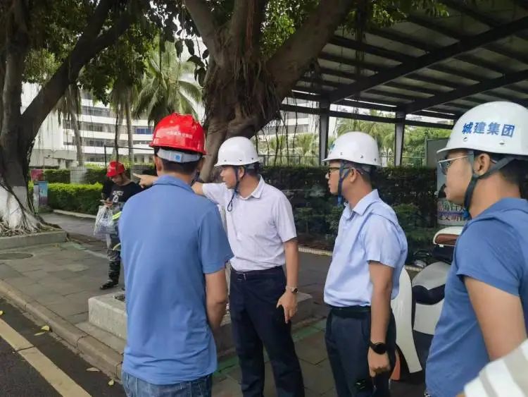 海口城建集团检查项目建设工地防御台风“泰利”准备工作(图1).jpg